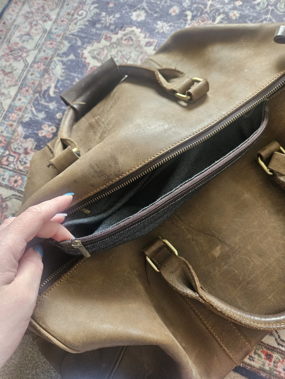 Full Grain Leather Weekend Duffle Bag -Tan Brown Overnight Cabin Bag - Picture 10 of 16